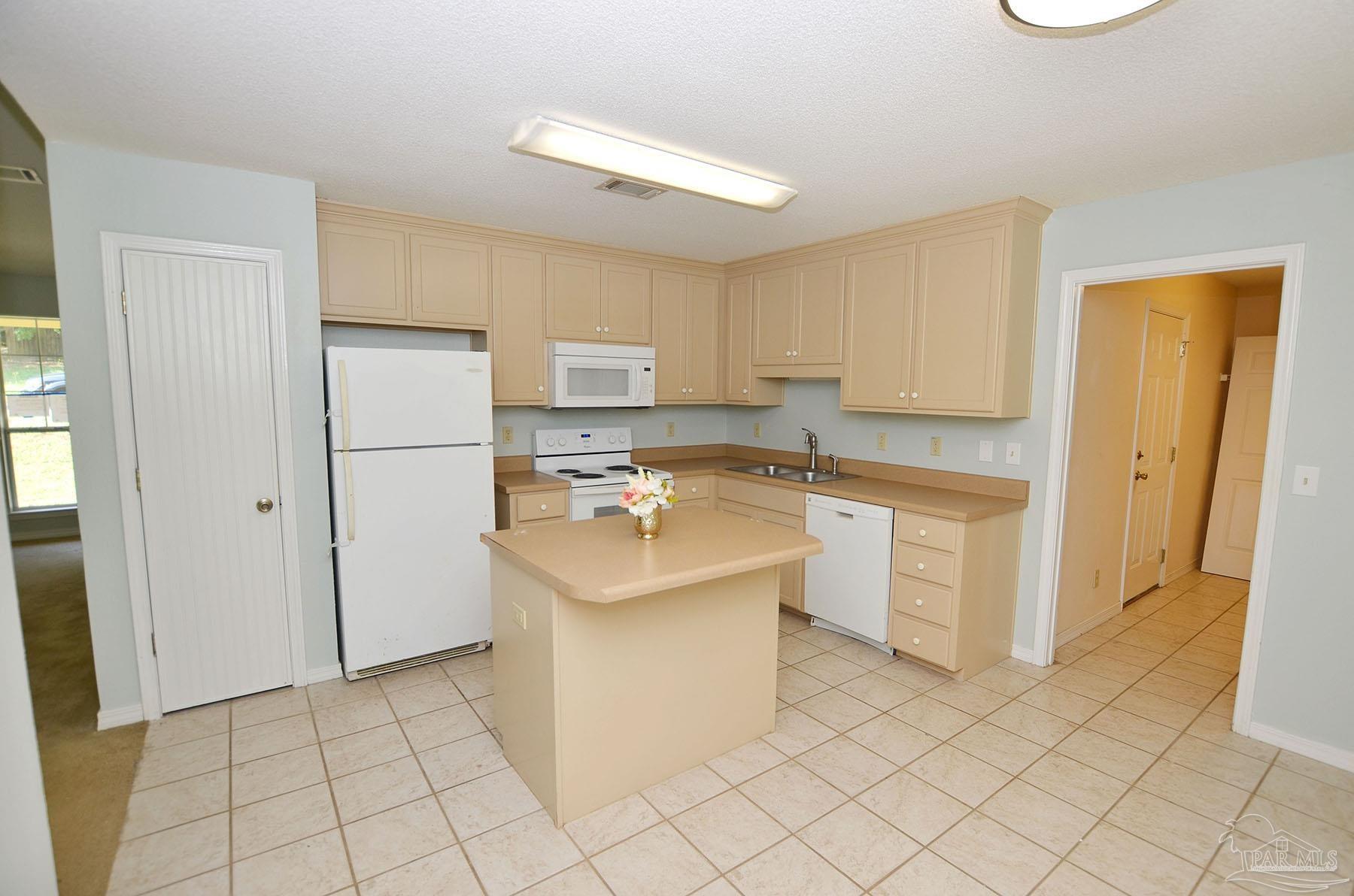 Cobblestone Dr, Pensacola, FL 32514