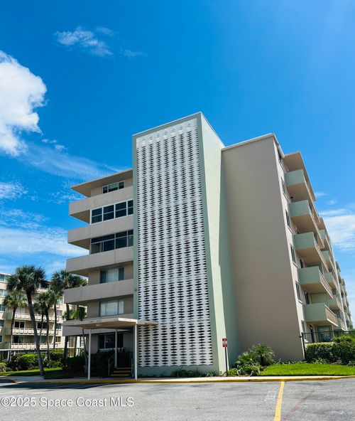 117-s-2020 N Atlantic Ave, Cocoa Beach, FL, 32931-3347 | Card Image