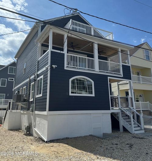 39 Coolidge Ave, Toms River, NJ, 08753-7117 | Card Image