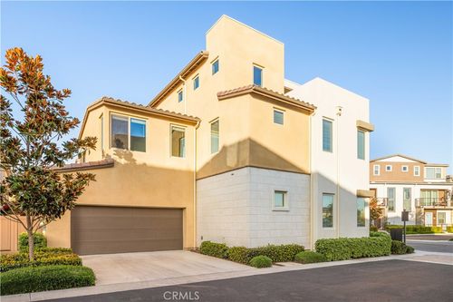 133 Denali, Lake Forest, CA, 92630-7632 | Card Image