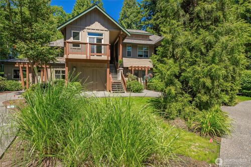 302-5424 Snow Goose Ln, Blaine, WA, 98230-6320 | Card Image