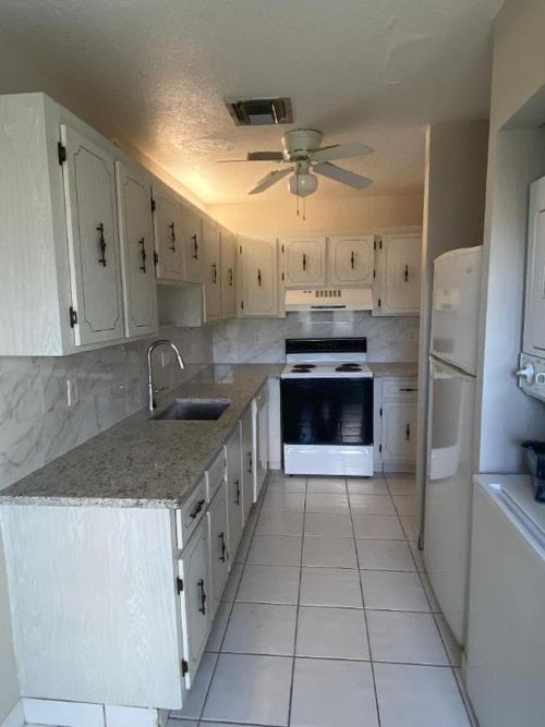 apt-102-1720 19th Ter, Delray Beach, FL, 33445-1448 | Card Image