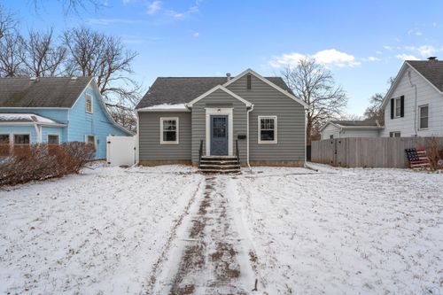 127 S Yale St, Vermillion, SD, 57069-3124 | Card Image