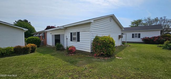 101 Oakland Blvd, House other with 3 bedrooms, 2 bathrooms and 1 parking in Clinton NC | Image 6