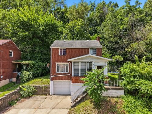 810 Hartman St, Mckeesport, PA, 15132-1523 | Card Image