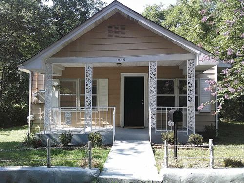 1005 Rector St, Hot Springs, AR, 71913-3331 | Card Image