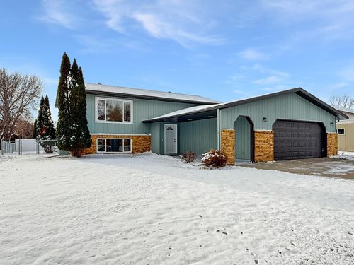 1620 36 1/2 Ave S, Fargo, ND, 58104-6102 | Card Image