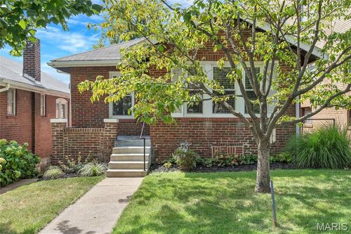 4064 Potomac St, Saint Louis, MO, 63116-3706 | Card Image