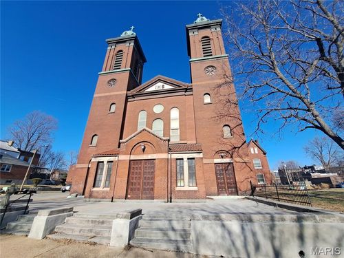 1935 Sidney Street, St Louis, MO, 63104 | Card Image