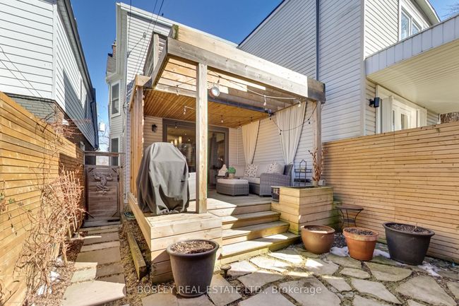 38 Earl Grey Rd, House attached with 3 bedrooms, 2 bathrooms and null parking in Toronto ON | Image 33
