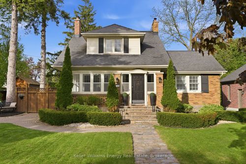 59 Bagot St, Whitby, ON, L1M1A1 | Card Image