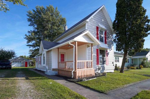 322 Vine St, Clyde, OH, 43410-1532 | Card Image