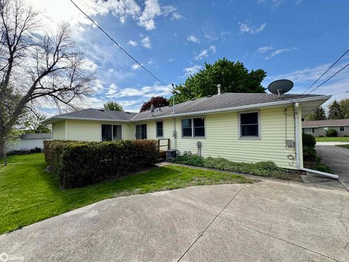 518 W 20th St, Carroll, IA, 51401-3528 | Card Image