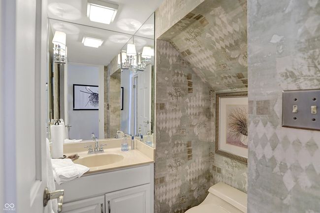 13587 Kensington Pl, Townhouse with 2 bedrooms, 3 bathrooms and null parking in Carmel IN | Image 32