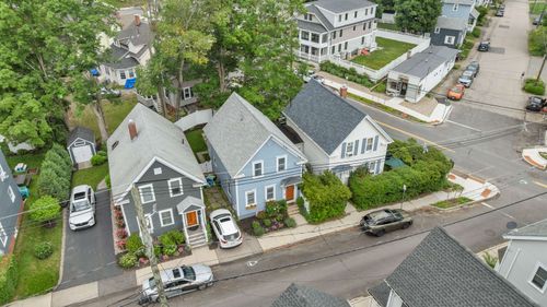 15 Woodbury Ave, Portsmouth, NH, 03801-3201 | Card Image