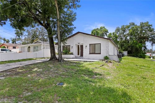 8520 N Branch Ave, TAMPA, FL, 33604-1424 | Card Image