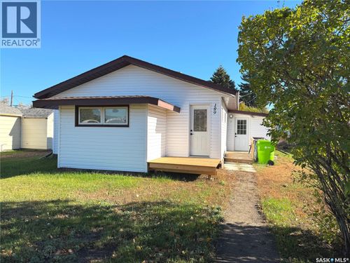 189 Pasqua Ave N, Fort Qu'Appelle, SK, S0G1S0 | Card Image