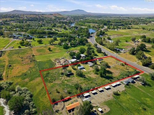 2723 Van Giesen, West Richland, WA, 99354-4930 | Card Image