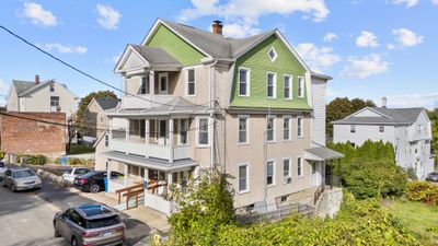 27 Norman Street, Home with 6 bedrooms, 3 bathrooms and 1 parking in Waterbury CT | Image 3