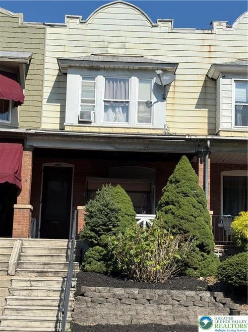 221 E 21st St, NORTHAMPTON, PA, 18067-1205 | Card Image