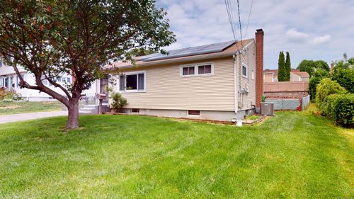 35 Cianci Road, New Britain, CT, 06053 | Card Image
