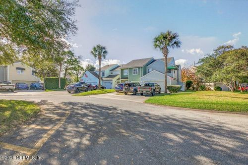 320 Sunrise Cir, Neptune Beach, FL, 32266-3223 | Card Image