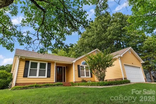 11513 Waterflower Ln, Charlotte, NC, 28262-9291 | Card Image