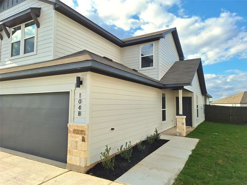 unit-b-104 Gunner Rd, Buda, TX, 78610-5366 | Card Image