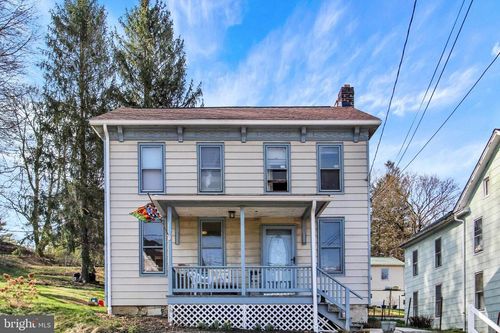 7950 Glenville Rd, GLENVILLE, PA, 17329-8900 | Card Image