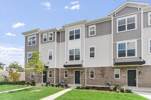 1486 Blaine St, Des Plaines, IL, 60018-3014 | Card Image