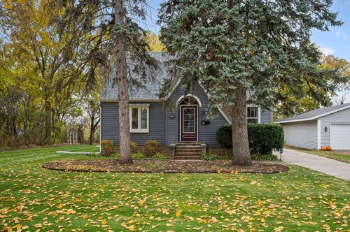 833 Summit Ave, Saint Paul Park, MN, 55071-1542 | Card Image