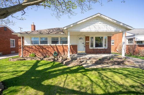 28053 Fountain Street, Roseville, MI, 48066 | Card Image