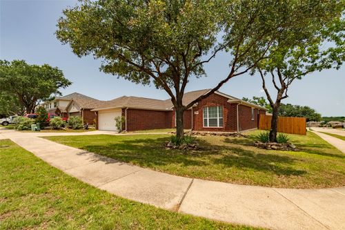 402 Silver Mine Dr, Justin, TX, 76247-7034 | Card Image
