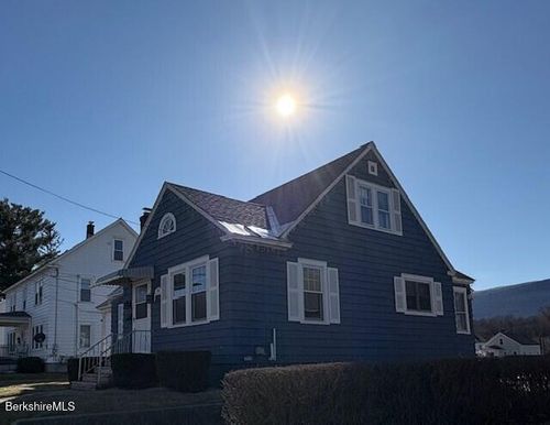 84 N Summer St, Adams, MA, 01220-1565 | Card Image