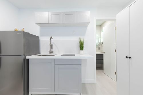 1826 Jefferson Street, Hollywood, FL, 33020 | Card Image