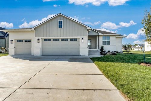 234 S Wellcrest Cir, Goddard, KS, 67052-9575 | Card Image