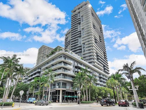 1610-121 Ne 34th St, Miami, FL, 33137-3872 | Card Image