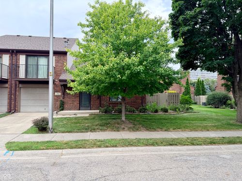 312 E 7th St, Indianapolis, IN, 46202-3356 | Card Image