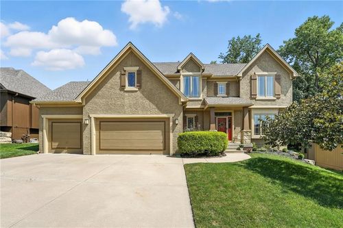 14300 Nw 60th Ct, Parkville, MO, 64152-4019 | Card Image