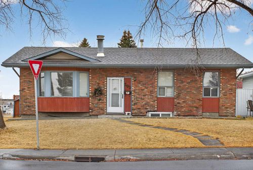 303 Whiteview Rd Ne, Calgary, AB, T1Y1P7 | Card Image