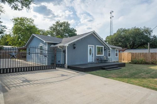 110 S 4th St, Conroe, TX, 77301 | Card Image