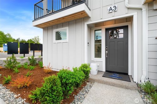 h3-1322 194th St Se, Bothell, WA, 98012-7447 | Card Image