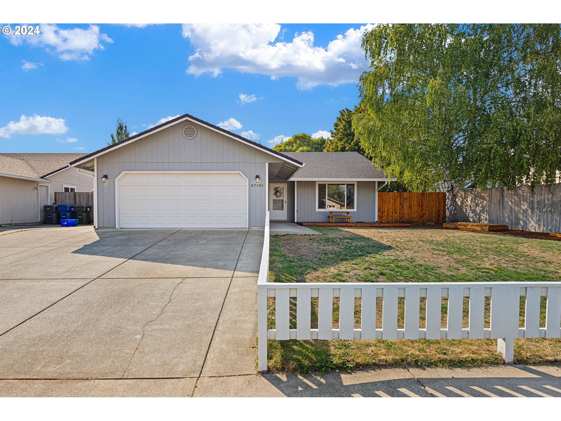 Esprit Ct, Veneta, OR 97487
