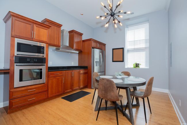 APT-2F - 508 Main St, Condo with 2 bedrooms, 2 bathrooms and null parking in Evansville IN | Image 6