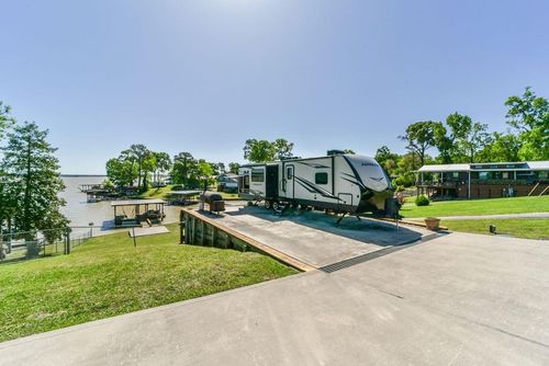 321 E Woodland Shores Dr, Pointblank, TX, 77364-4578 | Card Image
