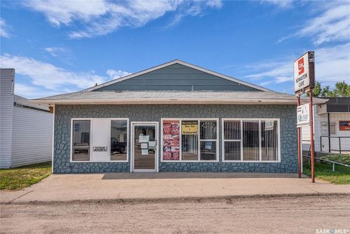 702 3rd St, Kenaston, SK, S0G0A9 | Card Image