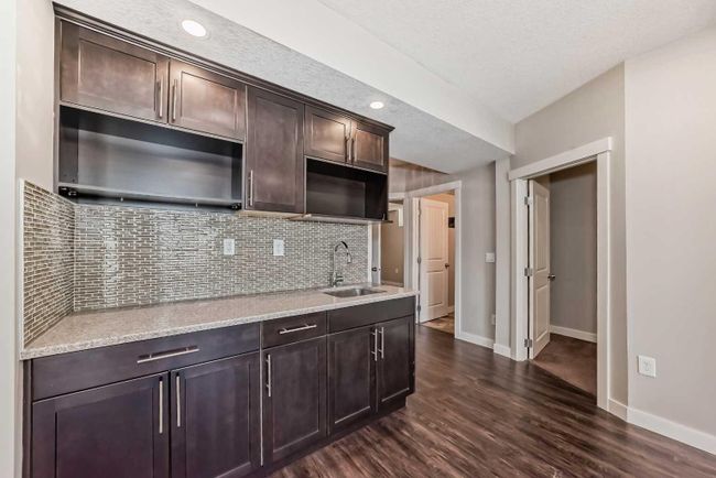 554 Sherwood Boulevard Nw, Home with 6 bedrooms, 3 bathrooms and 4 parking in Calgary AB | Image 30