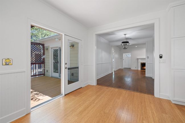 1114 Reagan Ter, House other with 3 bedrooms, 2 bathrooms and 2 parking in Austin TX | Image 17
