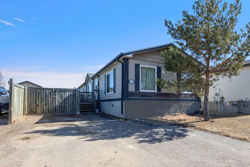 121 Fir Street, Home with 3 bedrooms, 2 bathrooms and 4 parking in Fort Mcmurray AB | Card Image