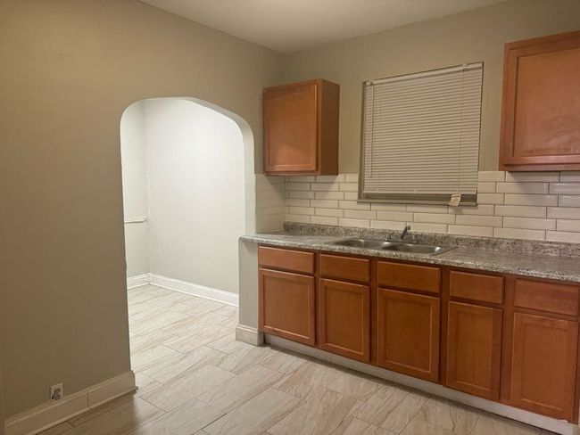 5936 Yorkshire Rd, House other with 3 bedrooms, 1 bathrooms and null parking in Detroit MI | Image 6